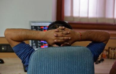 Stock markets end lower amid profit-taking in banking, auto shares