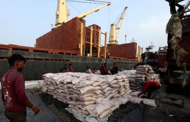 Export units at Tirupur, Noida, Surat halt production amid high US tariffs