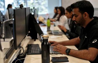 IT Majors' Valuations Sink To 5-Year Low