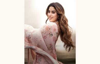 Janhvi Becomes A Sundari