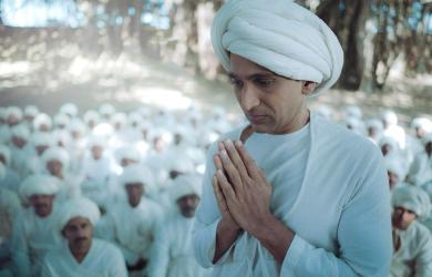 'Gandhi Had The Guts To Get Up And Go On'