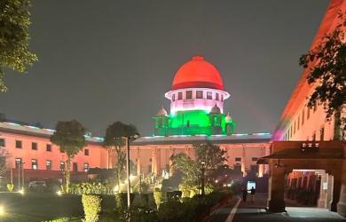 SC issues 15 guidelines to curb surging student suicides; seeks govt report