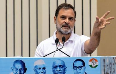 Rahul claims threat by Arun Jaitley; BJP fact-checks him