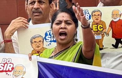 Congress MP's chain snatched in Delhi during morning walk