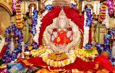 Angaraki Ganesh Chaturthi: Devotees Flock To Siddhivinayak