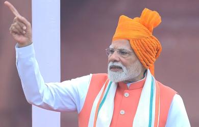 I-Day speech: Modi breaks Indira's record, next is Nehru