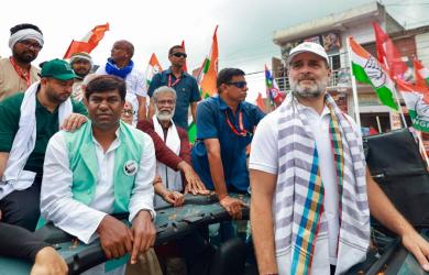 BJP leaders jittery as they're caught stealing votes: Rahul