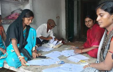 5.76 lakh Bihar voters enrolled at multiple places: EC