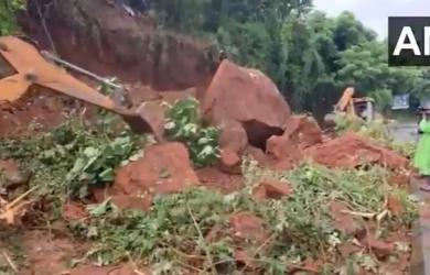 Landslide Halts Bengaluru-Mangaluru Traffic on NH-75