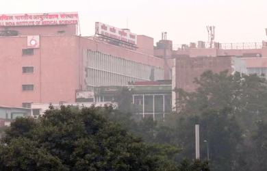 Odisha girl, set on fire by 3 men, airlifted to AIIMS Delhi