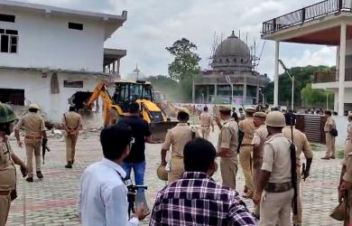 UP conversion racket: 'Kashmiri girls brainwashed my daughters'