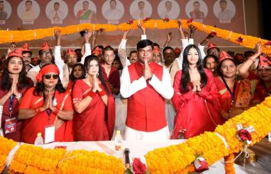 Will Mukesh Sahni Quit Mahagathbandhan To Join NDA?
