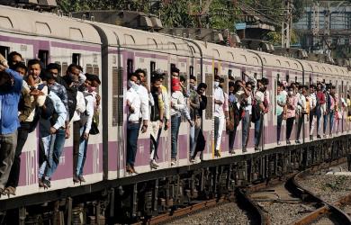 Professor stabbed to death by passenger on Mumbai local