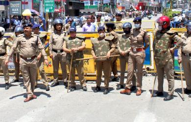 K'taka police suspect plot in stone pelting during Muddur Ganesh procession