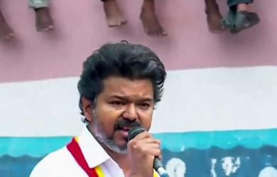 Mammoth crowds throng actor Vijay's rally in Trichy