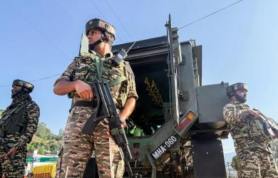 Soldier killed in J-K encounter; hunt launched for hiding terrorists