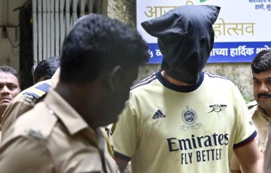 RPF constable shot 'bearded' man twice: Witness