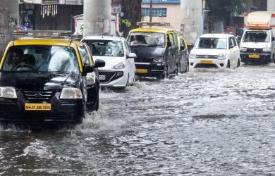 Red alert issued in Mumbai, extremely heavy rainfall likely