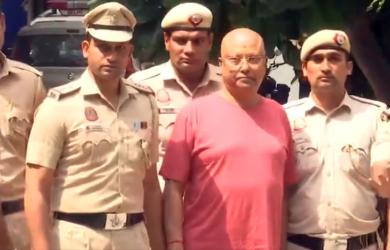 Delhi godman spied on students, secretly clicked photos