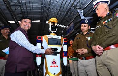 What's This Robot Doing At Vizag Station?