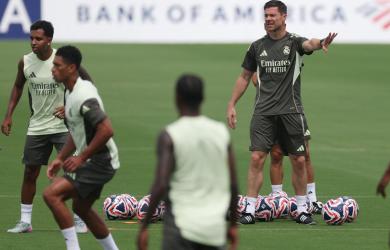 Alonso in tactical conundrum as LaLiga debut looms