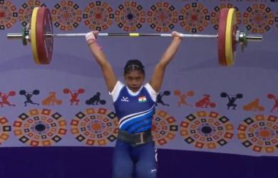 17-YO Lifter Koyel Sets Twin Youth World Records!