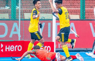 Malaysia crush Bangladesh in Asia Cup thriller