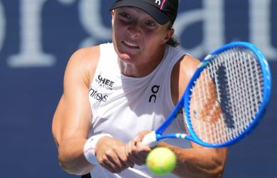 US Open PIX: Swiatek survives scare, Sinner, Osaka cruise
