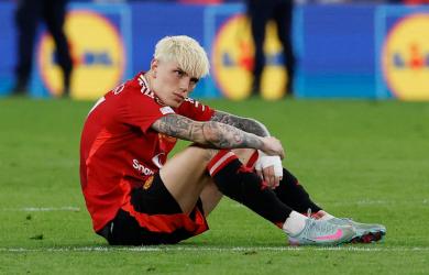 Chelsea bolster attack with Garnacho signing