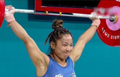 Mirabai Chanu wins silver at World Championships