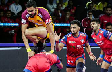 PKL: Titans hold off Yoddhas to extend unbeaten run
