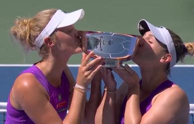 Dabrowski, Routliffe lift US Open doubles title