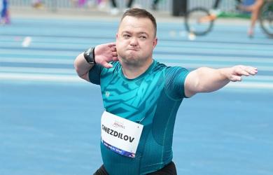 Para Worlds: Gnezdilov wins shot put gold with 2 world records