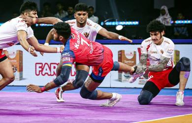 PKL: Gujarat Giants down UP Yoddhas