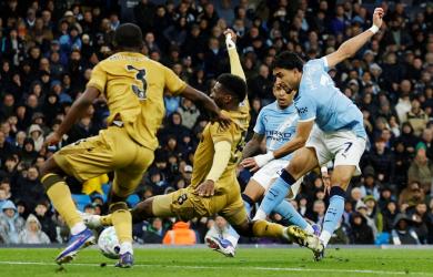 EPL: Man City crush Palace to keep Arsenal under fire