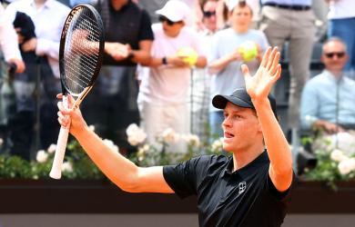 Unstoppable Sinner breaks Djokovic's record to storm into Rome semis