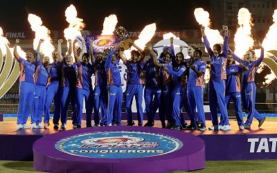 PIX: Harmanpreet, Sciver-Brunt power MI to WPL title!