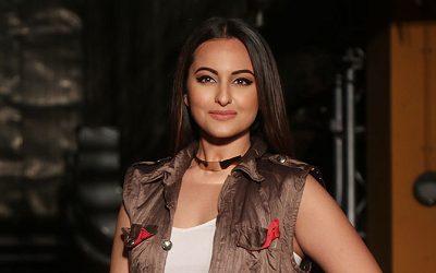 Sonakshi, Arjun, Tamannah at LFW