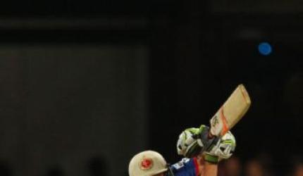 De Villiers blitz guides RCB to victory over Sunrisers