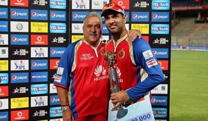 IPL PHOTOS: Yuvraj blitz guides Bangalore to victory