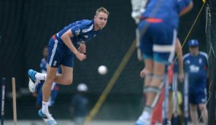 England captain Broad rules himself fit for World T20