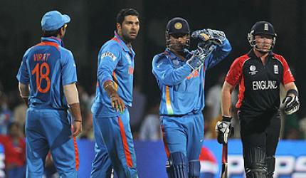 Dhoni's successful appeal-rate holds Virat in good stead