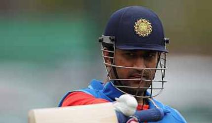 Dhoni moves into sixth spot in ODIs