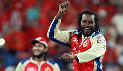 PHOTOS: Gayle celebrates 'Gangnam style' at IPL!