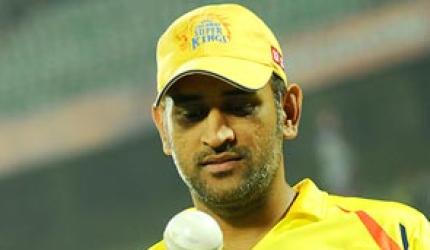 Super Kings retain five players, including Dhoni, Raina, Bravo