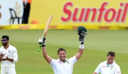 PHOTOS: Kallis ton leaves India battling to save Test