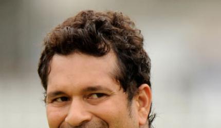 'Tendulkar should get to play in Mumbai on emotional grounds'