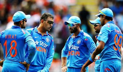 'Start using your brains,' angry Dhoni tells his bowlers