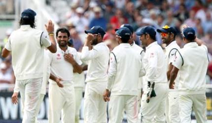 Ishant, Bhuvneshwar put India in control on Day 3