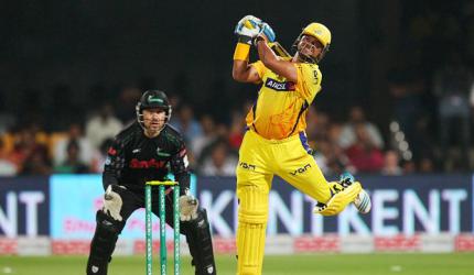 Raina's blast powers Chennai to huge win over Dolphins